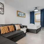 In By Costarentals - Ref 227 Lägenhet Fuengirola